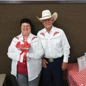 Meet your Posher, Caroline